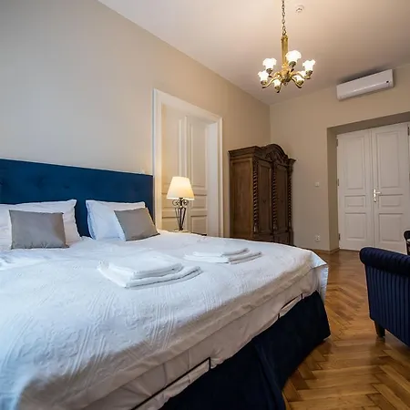 Mjz Apartments Old Town Краків Екстер'єр фото