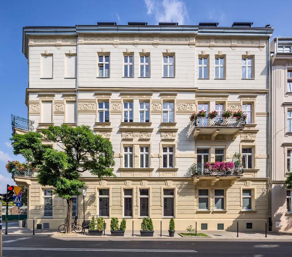 Mjz Old Town Апартаменти